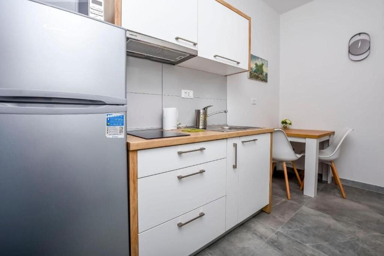 Apartments Sime Рогозница Экстерьер фото
